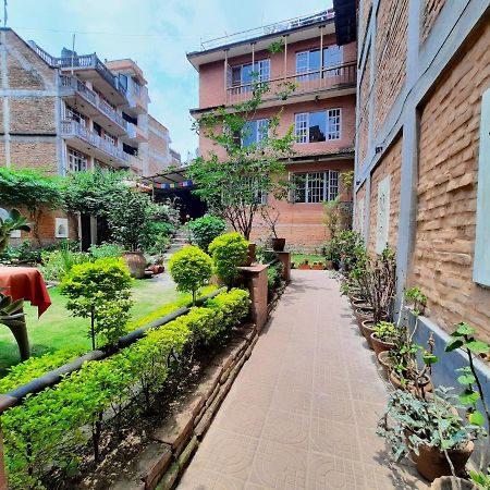 Pradhan House - Home Stay With Garden Bhatgoan Dış mekan fotoğraf