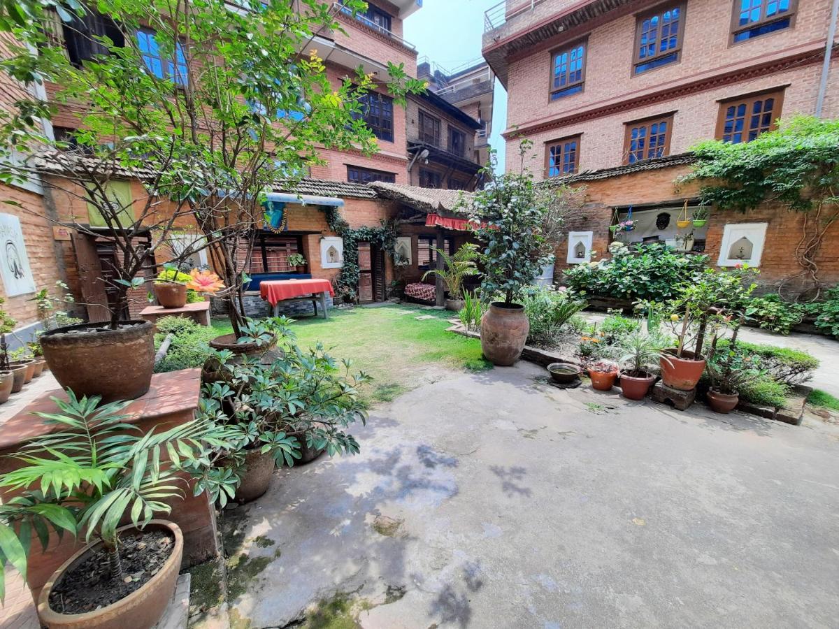 Pradhan House - Home Stay With Garden Bhatgoan Dış mekan fotoğraf