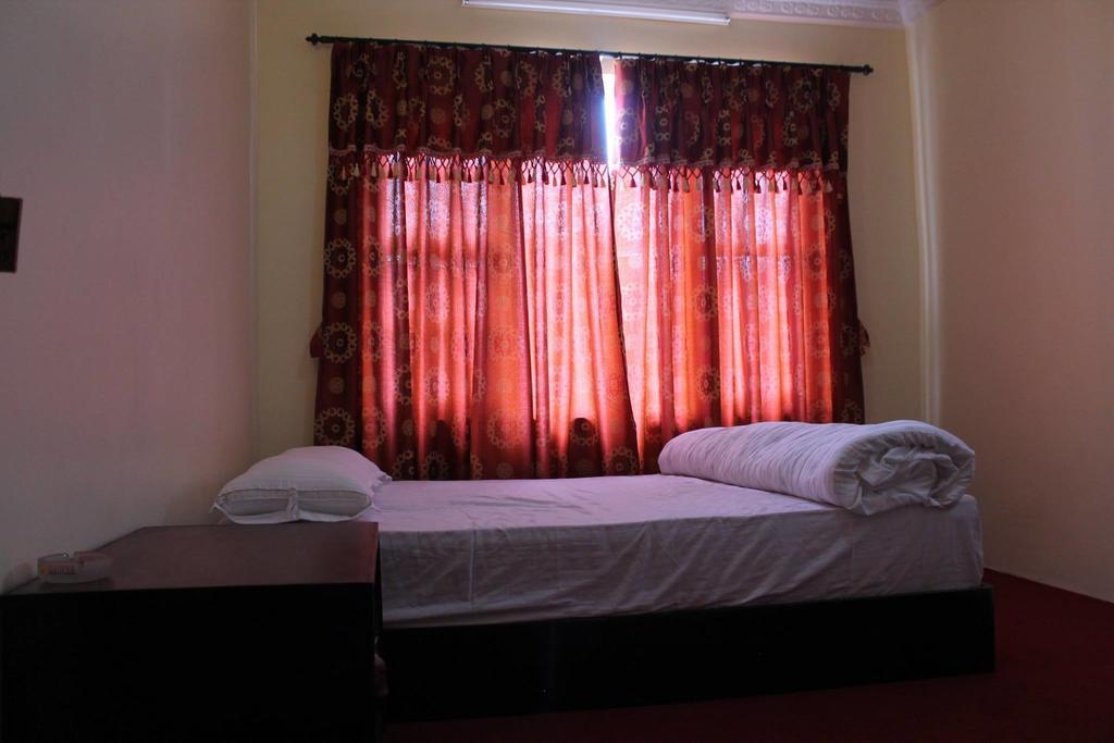 Pradhan House - Home Stay With Garden Bhatgoan Dış mekan fotoğraf