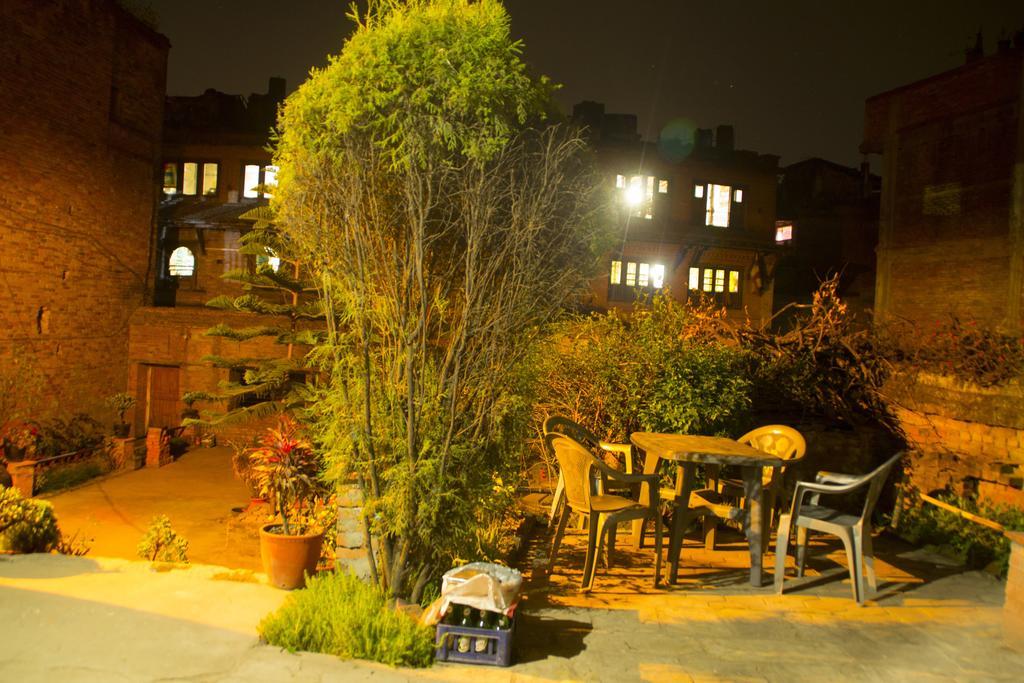 Pradhan House - Home Stay With Garden Bhatgoan Dış mekan fotoğraf