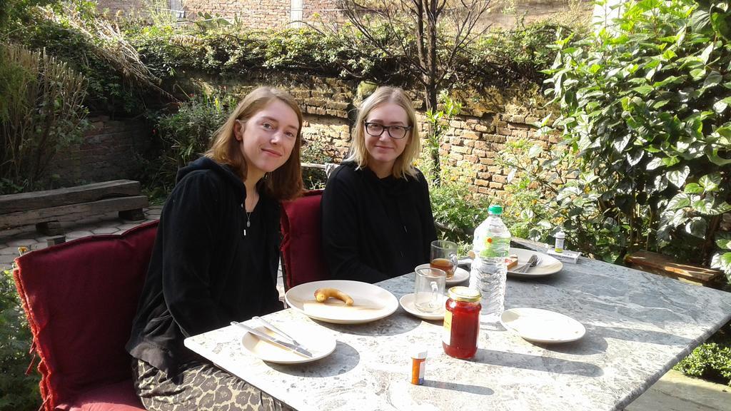 Pradhan House - Home Stay With Garden Bhatgoan Dış mekan fotoğraf