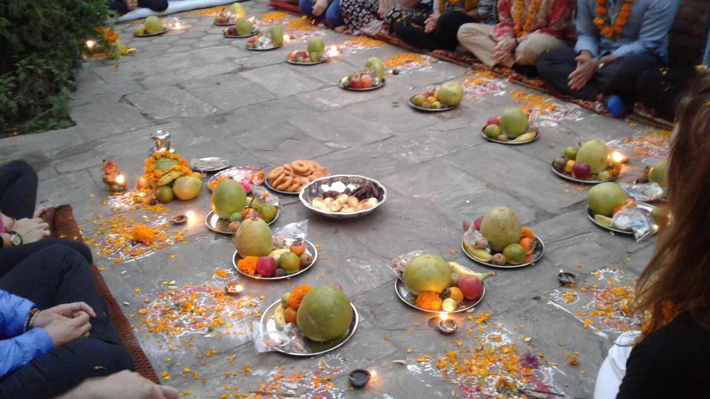 Pradhan House - Home Stay With Garden Bhatgoan Dış mekan fotoğraf