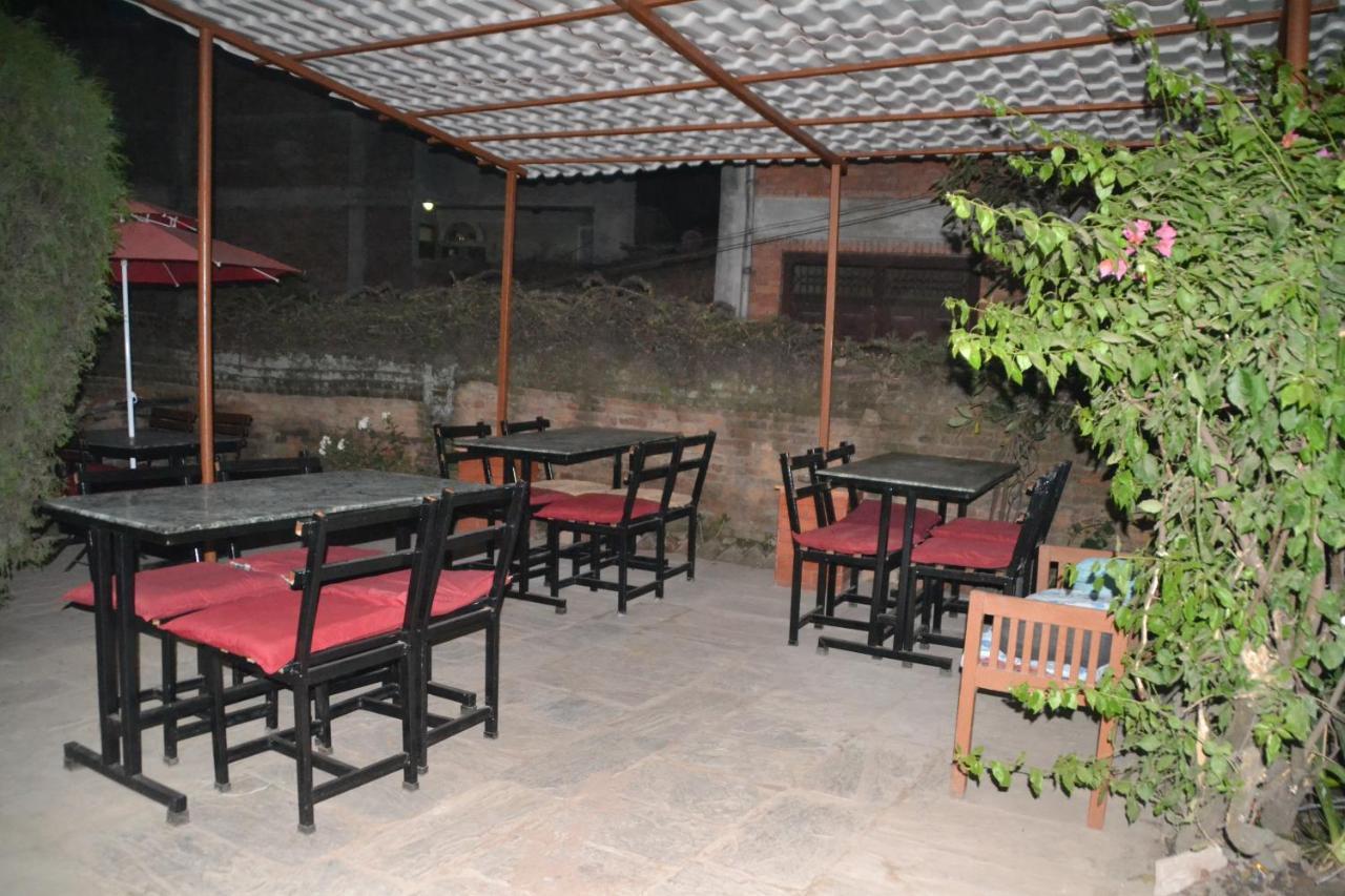 Pradhan House - Home Stay With Garden Bhatgoan Dış mekan fotoğraf