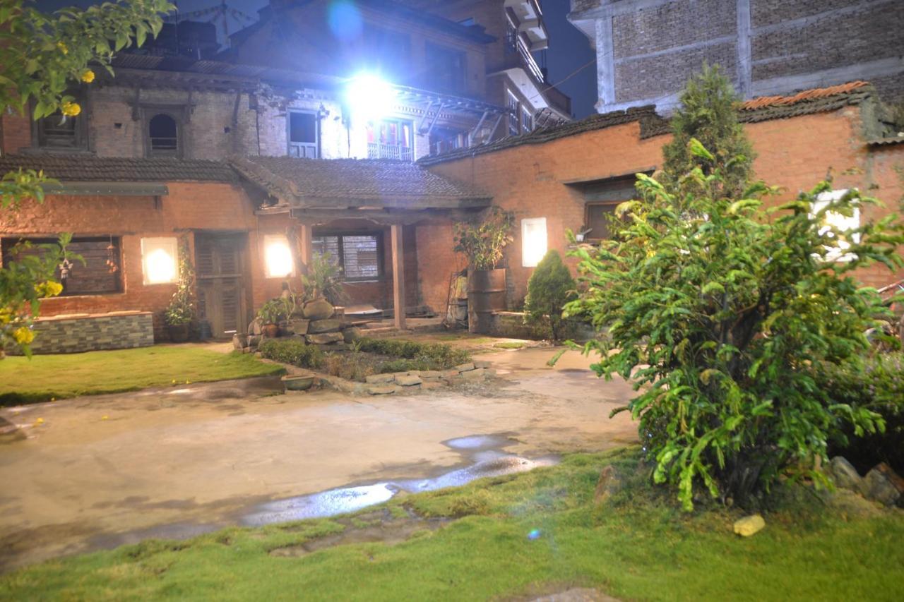 Pradhan House - Home Stay With Garden Bhatgoan Dış mekan fotoğraf